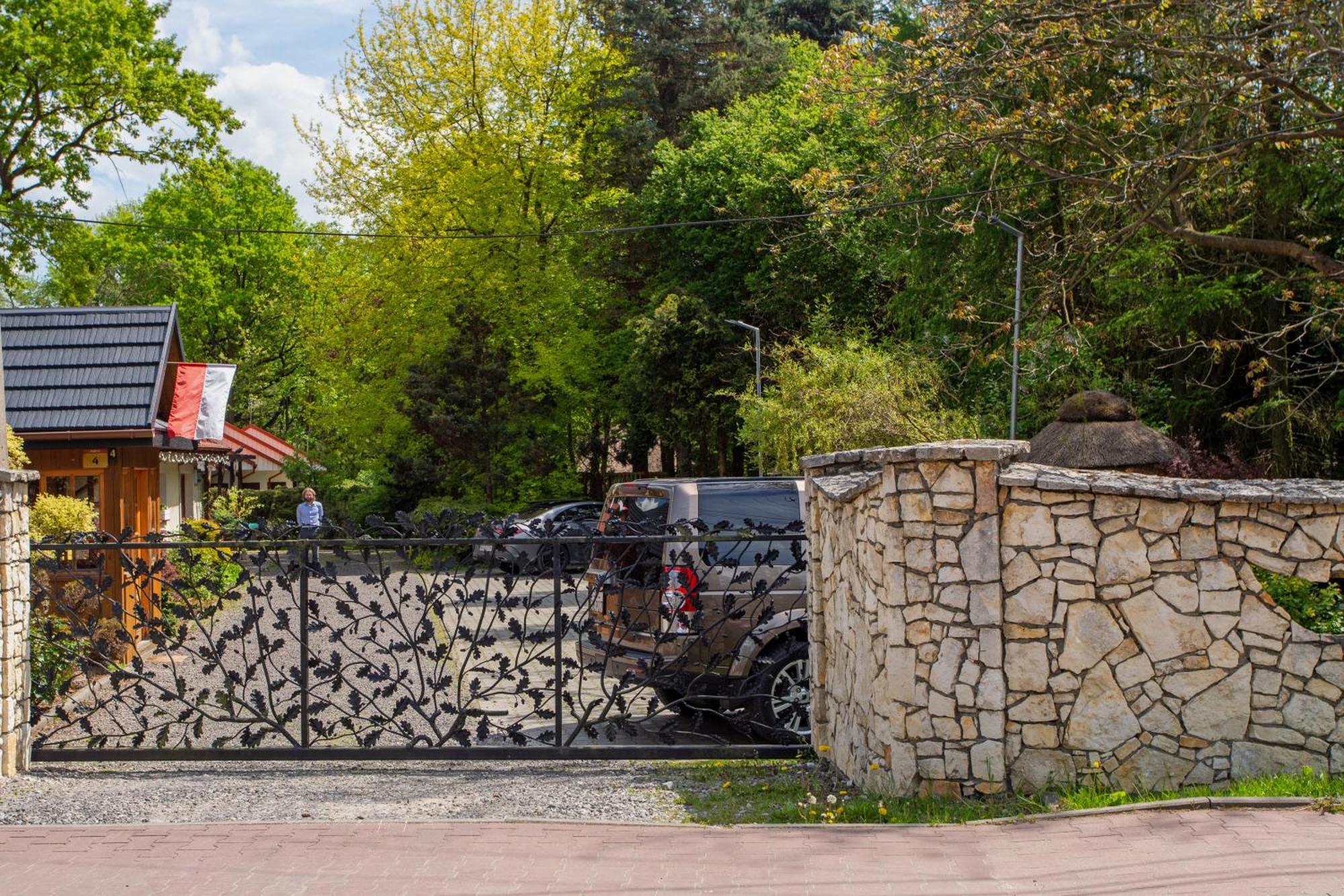 Noclegi Pod Debem U Jakuba Niepołomice Exterior foto